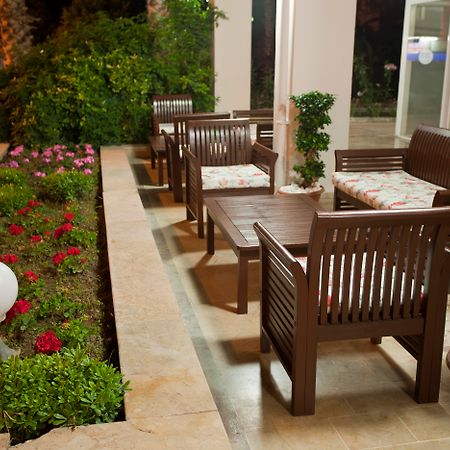 Kleopatra Aytur Apart Hotel Alanya Bagian luar foto