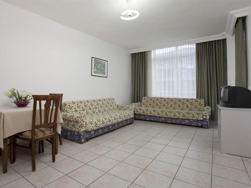 Kleopatra Aytur Apart Hotel Alanya Bagian luar foto