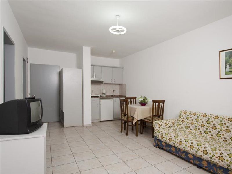 Kleopatra Aytur Apart Hotel Alanya Bagian luar foto